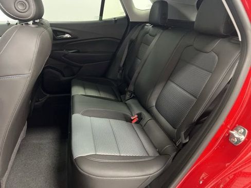 New 2026 Chevrolet Trax LT w/ Sunroof Package FWD image 13