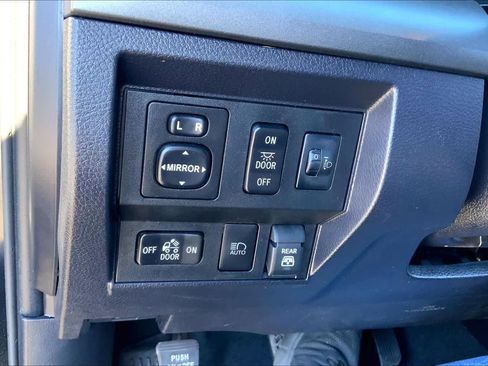 Used 2021 Toyota Tundra SR5 image 33