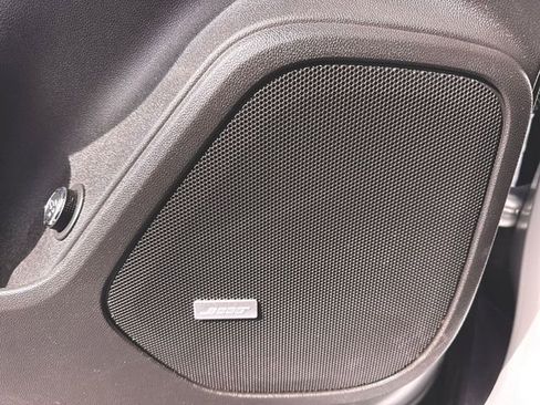 Used 2020 Chevrolet Blazer RS image 24