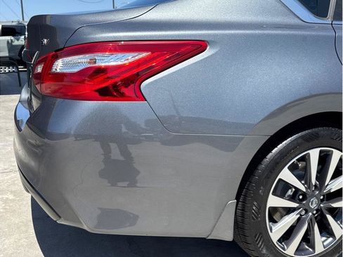 Used 2016 Nissan Altima 2.5 SV w/ Convenience Package FWD image 41