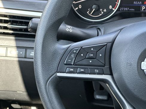 Used 2025 Nissan Altima 2.5 SV FWD image 20