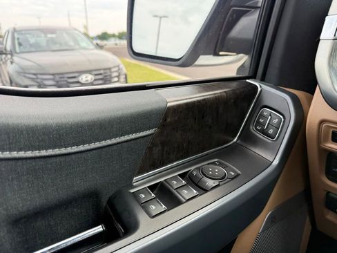Used 2022 Ford F150 Lariat w/ Equipment Group 502A High AWD/4WD image 12