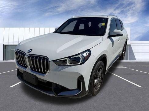 Used 2025 BMW X1 xDrive28i AWD/4WD image 6