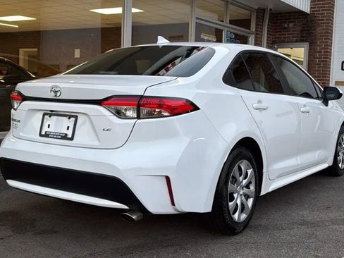 Used 2020 Toyota Corolla LE image 6