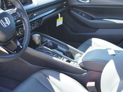 Used 2025 Honda Accord Sport image 26
