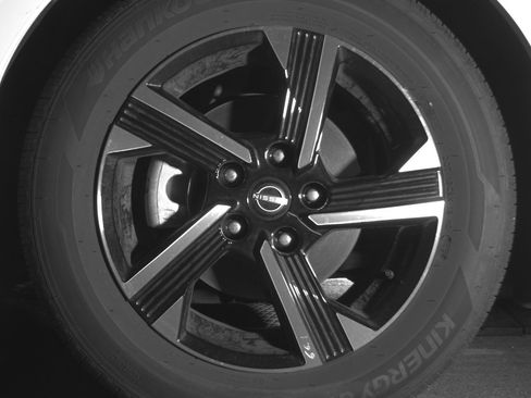 Used 2025 Nissan Sentra SV FWD image 12