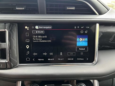 Used 2024 GMC Yukon Denali AWD/4WD image 18