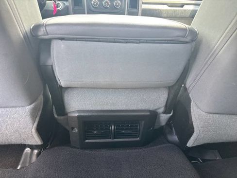 Used 2015 RAM 2500 Tradesman w/ Chrome Appearance Group AWD/4WD image 19