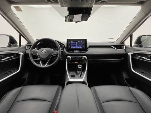 Used 2019 Toyota RAV4 XLE Premium w/ Cold Weather Package AWD/4WD image 24