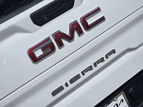 Used 2021 GMC Sierra 1500 SLT image 9