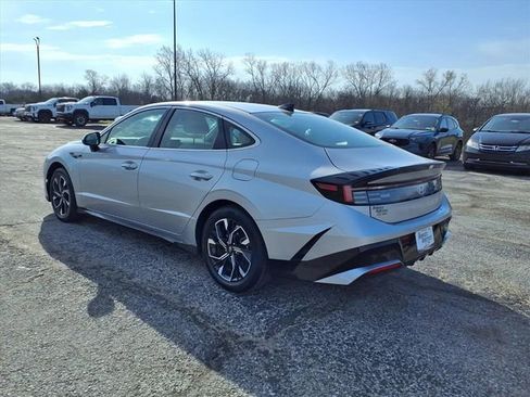 Used 2025 Hyundai Sonata SEL FWD image 27