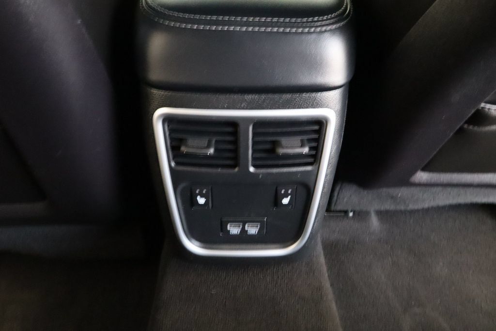 Used 2022 Dodge Charger R/T w/ Plus Group RWD image 33