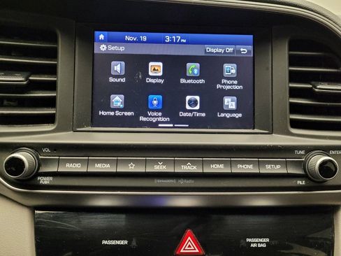 Used 2019 Hyundai Elantra SEL image 25