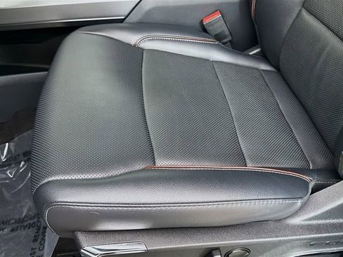 Used 2023 Ford F150 Lariat w/ Trailer Tow Package image 19