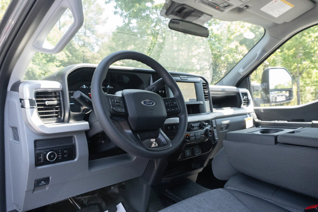New 2026 Ford F350 XL AWD/4WD image 25