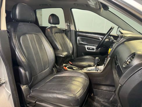 Used 2014 Chevrolet Captiva Sport LT w/ Convenience Package image 18