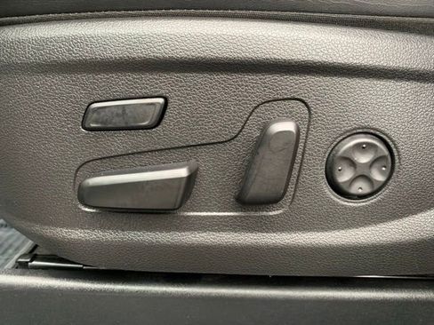 Used 2021 Hyundai Palisade Limited w/ Winter Package image 15