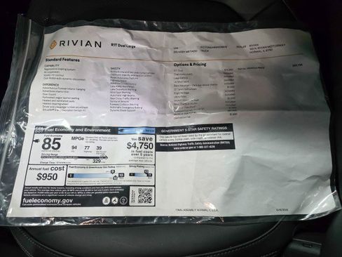 Used 2025 Rivian R1T Adventure image 47