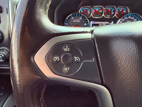 Used 2018 Chevrolet Silverado 2500 LT w/ LT Convenience Package image 38