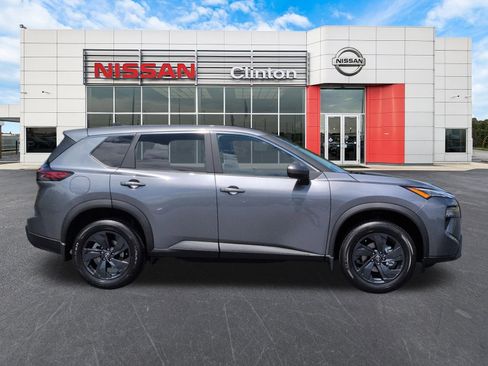 New 2026 Nissan Rogue SV FWD image 2