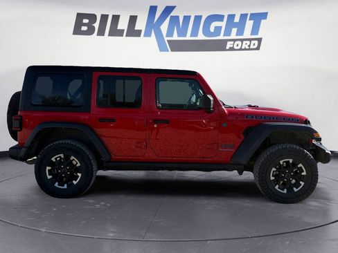 Used 2024 Jeep Wrangler Unlimited Rubicon 4xe image 6