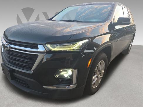 Used 2024 Chevrolet Traverse LS w/ Safety Package FWD image 1