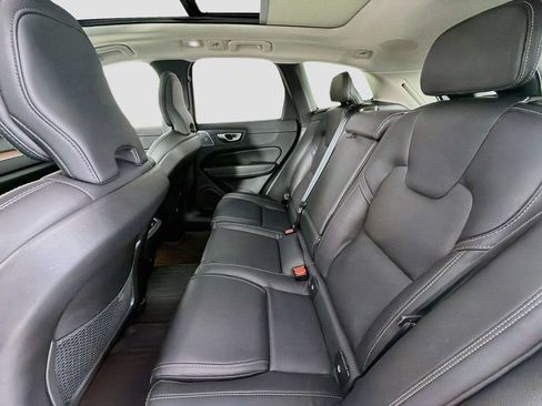 Used 2023 Volvo XC60 B5 Ultimate AWD/4WD image 25