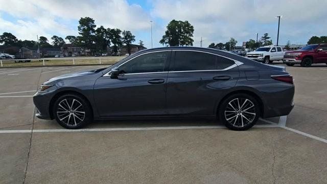 Used 2022 Lexus ES 350 w/ Premium Package FWD image 5
