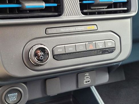 New 2026 Ford Maverick Lobo image 23