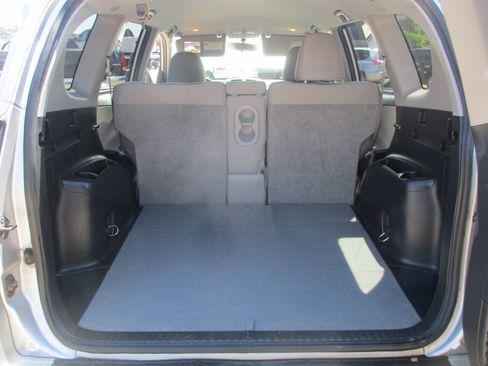 Used 2011 Toyota RAV4 4WD w/ Base L4 Extra Value Pkg image 36