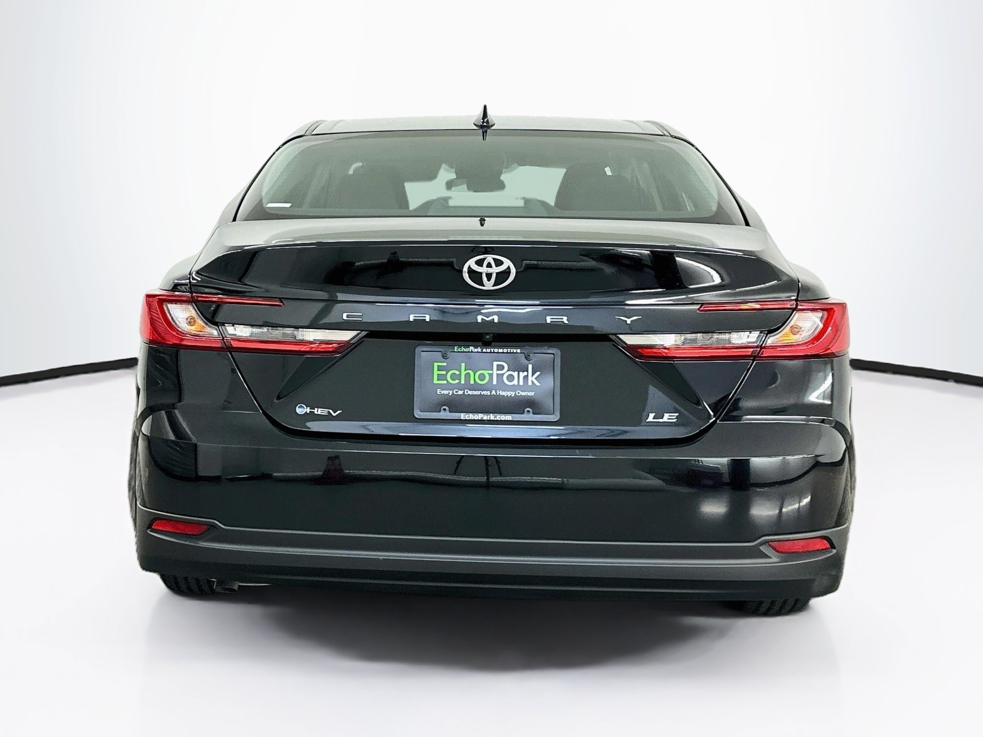 Used 2026 Toyota Camry LE FWD image 7