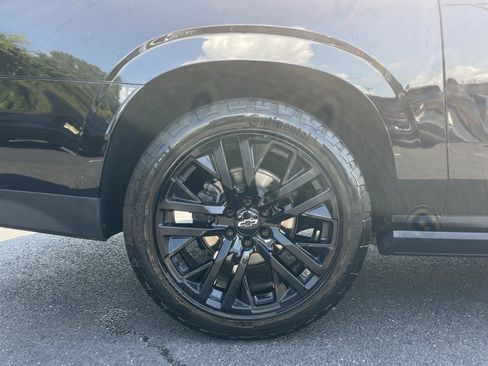 Used 2021 Chevrolet Suburban High Country AWD/4WD image 9