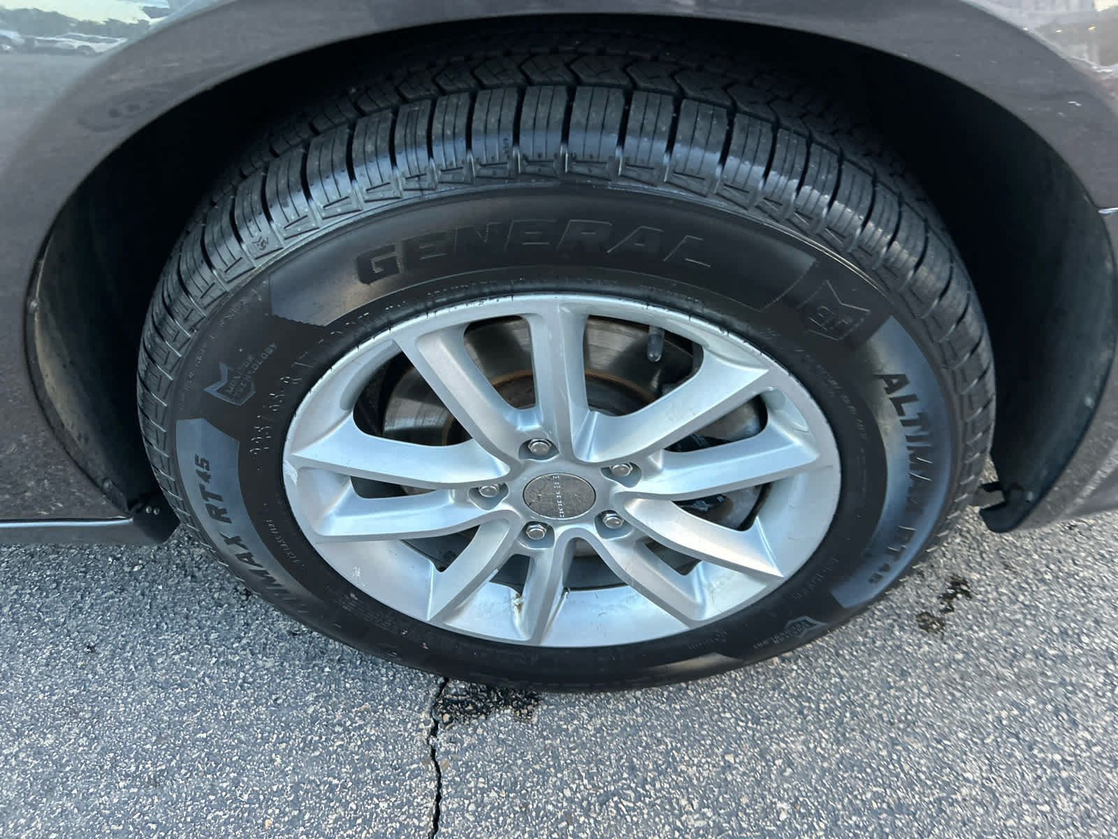 Used 2018 Dodge Grand Caravan SXT FWD image 9