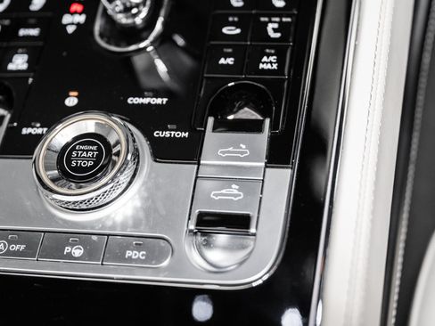 Certified 2020 Bentley Continental GT V8 AWD/4WD image 40