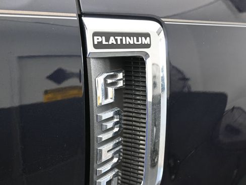 Used 2022 Ford F350 Platinum AWD/4WD image 54