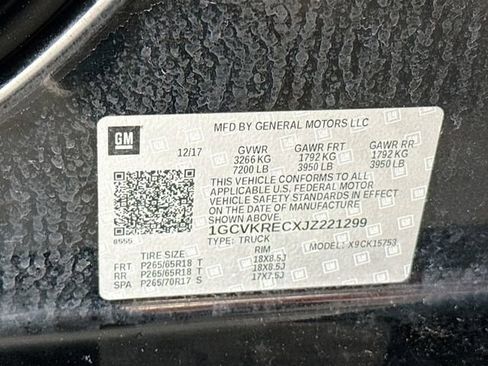 Used 2018 Chevrolet Silverado 1500 LT w/ All Star Edition image 31