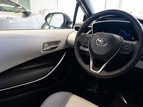 Used 2023 Toyota Corolla XSE FWD image 11