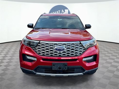 Used 2020 Ford Explorer Platinum w/ Premium Technology Package image 2