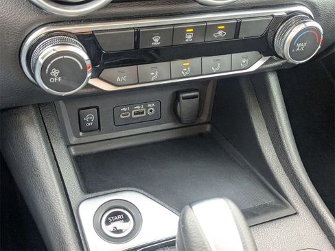 Used 2024 Nissan Sentra SV image 22