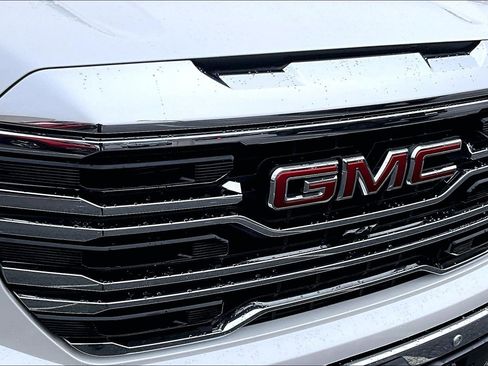 Used 2022 GMC Sierra 1500 SLT w/ SLT Premium Plus Package image 32