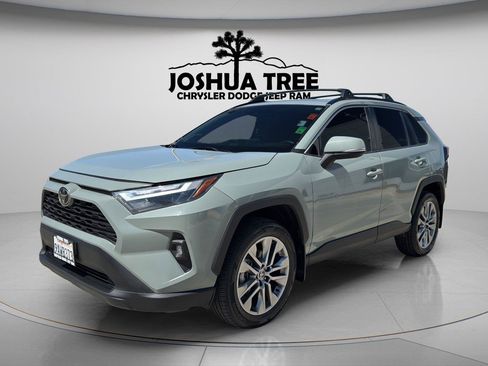Used 2022 Toyota RAV4 XLE Premium FWD image 3
