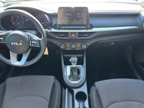 Certified 2023 Kia Forte LXS image 18