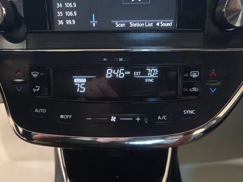 Used 2015 Toyota Avalon XLE Premium FWD image 19