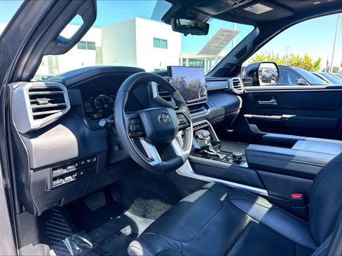 Used 2024 Toyota Sequoia Platinum AWD/4WD image 20