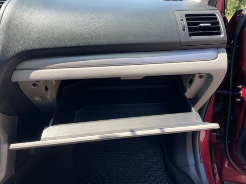 Used 2015 Subaru Forester 2.5i Limited image 31