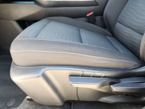 Used 2025 Chevrolet Equinox LT AWD/4WD image 14