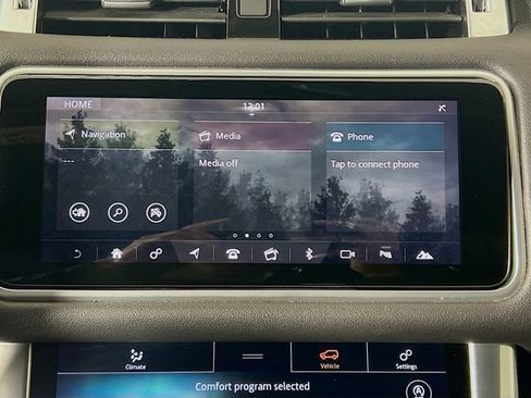 Used 2019 Land Rover Range Rover Sport SE image 21