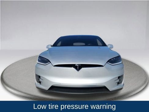 Used 2018 Tesla Model X 75D image 8