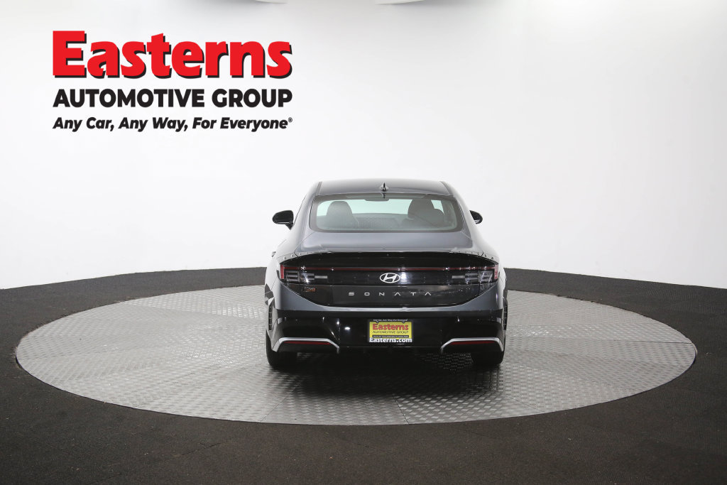 Used 2025 Hyundai Sonata SEL FWD image 39
