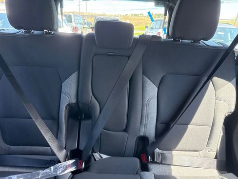New 2025 Ford Bronco 4-Door w/ Sasquatch Package AWD/4WD image 18